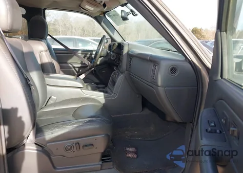 2004 Chevrolet Avalanche 1500 from USA, damaged, VIN 3GNEC12T74G164932